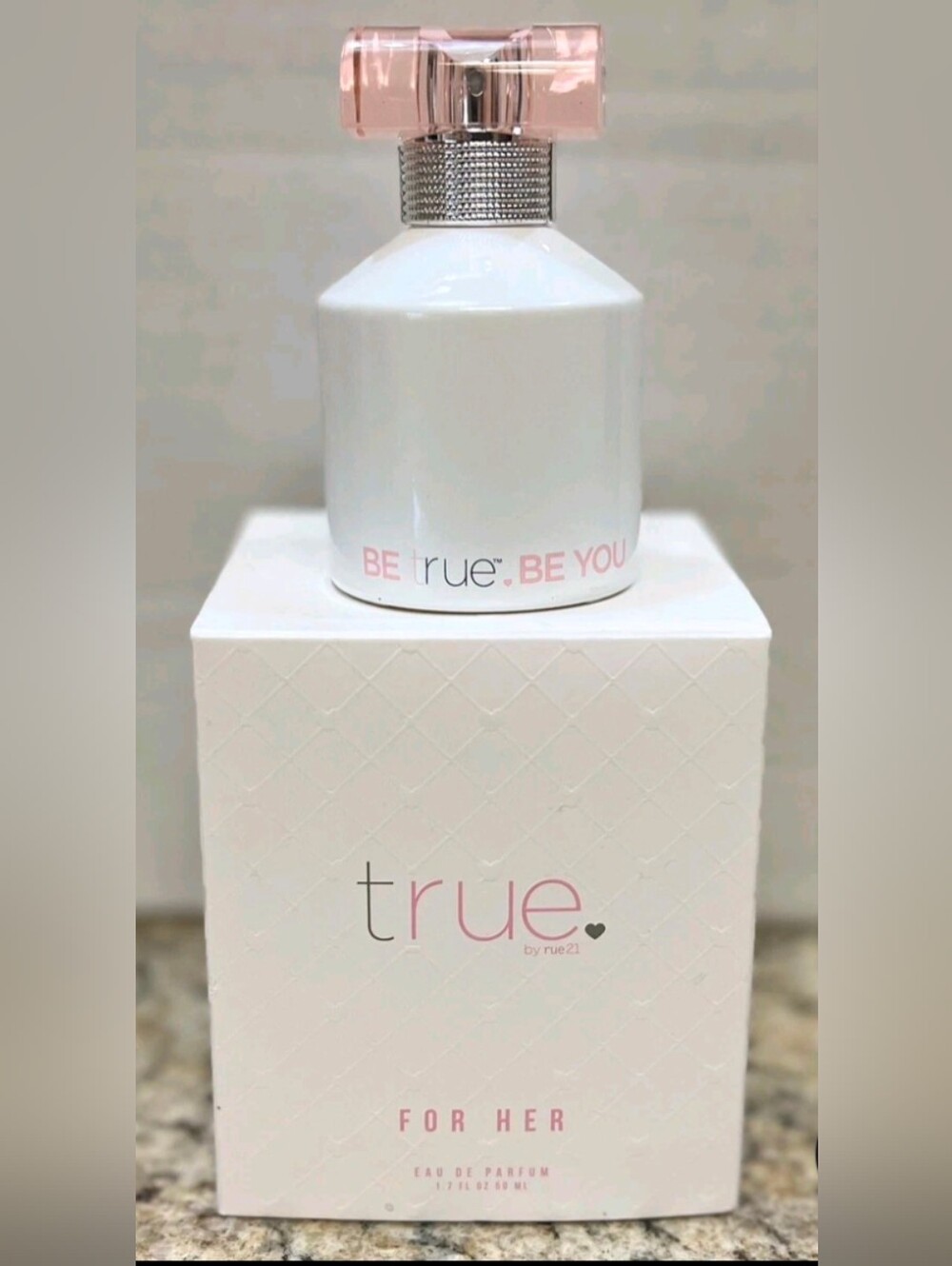 True For Her Eau de Parfum - White & Pink